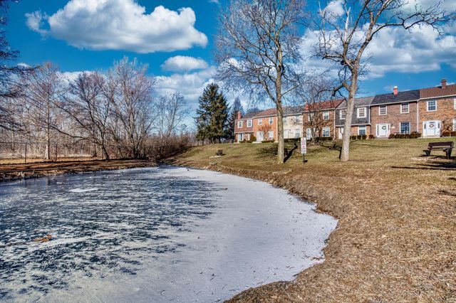 5584 Brackenridge, R7, Columbus, OH 43228