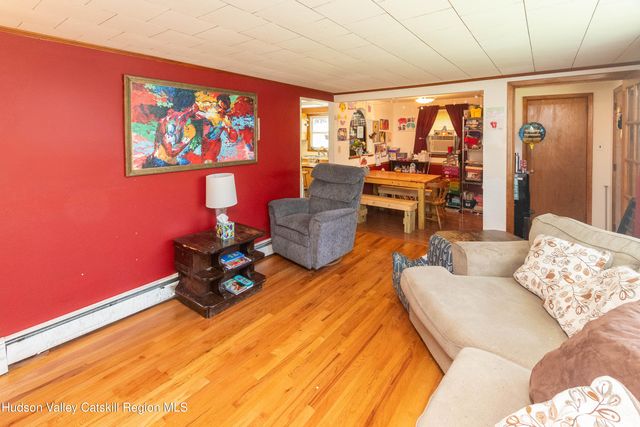 6 Orchard Street, Marlboro, NY 12542