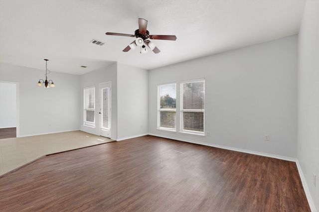 1066 Carpenter Court, Lavon, TX 75166