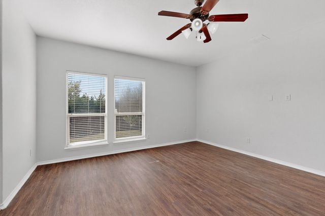 1066 Carpenter Court, Lavon, TX 75166