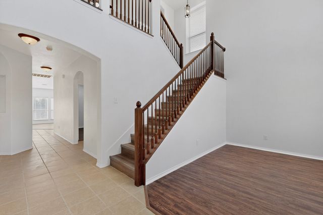 1066 Carpenter Court, Lavon, TX 75166