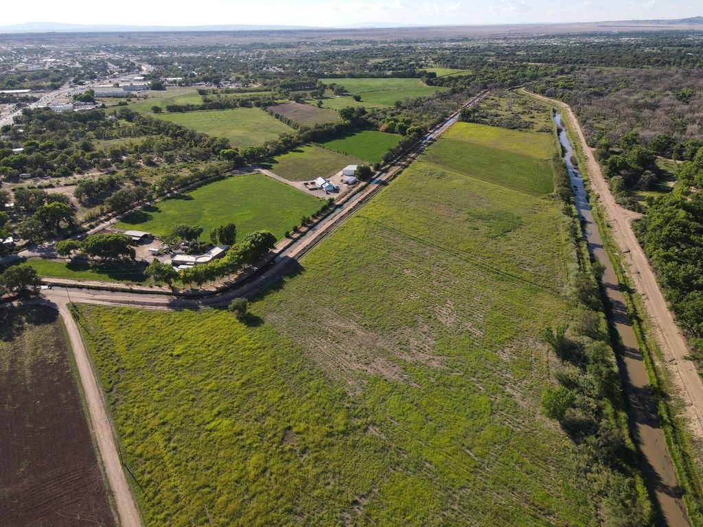 210 STRAWBERRY Lane, Belen, NM 87002