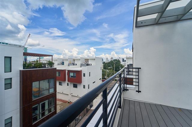 136 8TH STREET N, St Petersburg, FL 33701