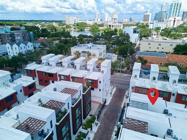 136 8TH STREET N, St Petersburg, FL 33701