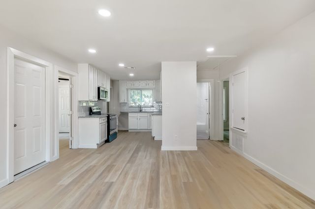 2108 Oakwood Street, Haltom City, TX 76117
