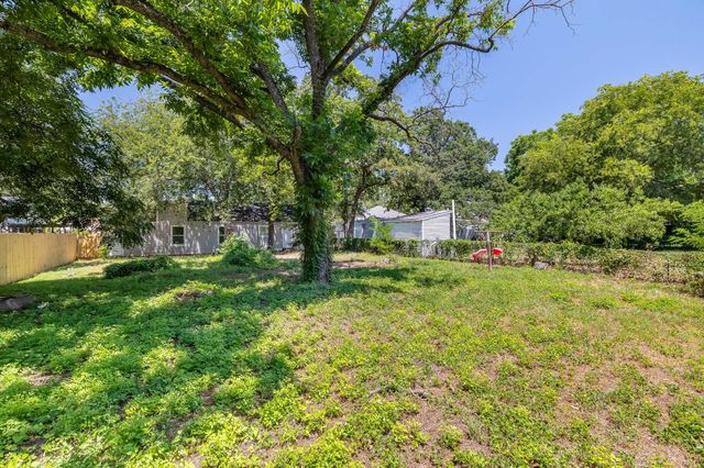 2108 Oakwood Street, Haltom City, TX 76117