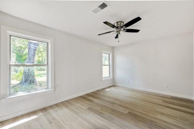 2108 Oakwood Street, Haltom City, TX 76117