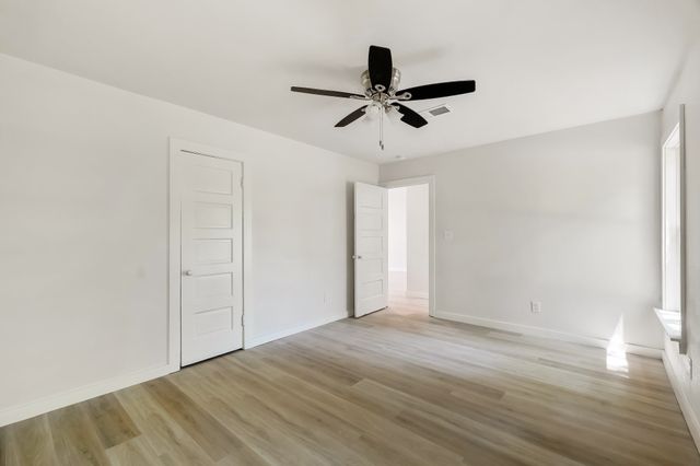 2108 Oakwood Street, Haltom City, TX 76117
