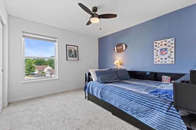 2501 Marie CIRCLE, Waukesha, WI 53189