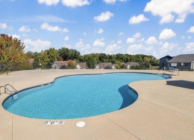 2501 Marie CIRCLE, Waukesha, WI 53189