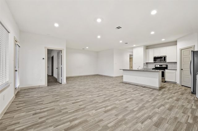 714 Boer Plains Drive, Rosharon, TX 77583