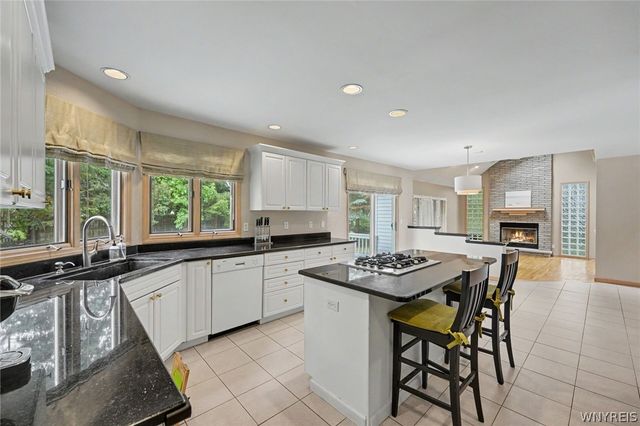 32 Vassar Drive, Amherst, NY 14068