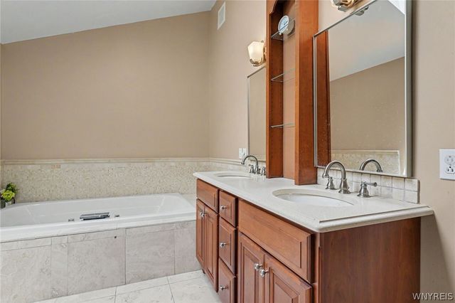 32 Vassar Drive, Amherst, NY 14068
