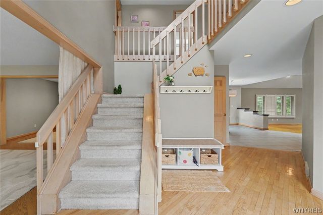 32 Vassar Drive, Amherst, NY 14068