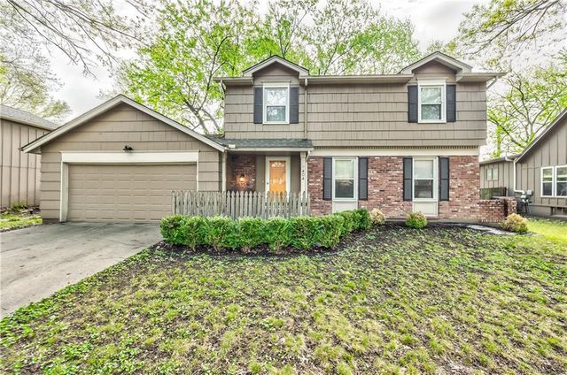 404 S Winterbrooke Drive, Olathe, KS 66062