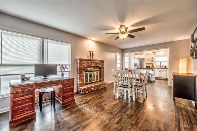 404 S Winterbrooke Drive, Olathe, KS 66062