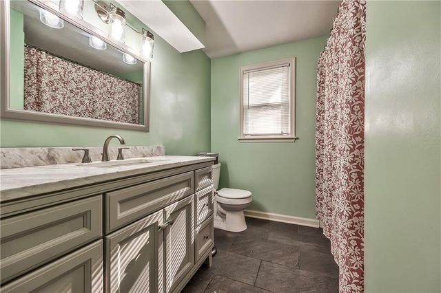 404 S Winterbrooke Drive, Olathe, KS 66062