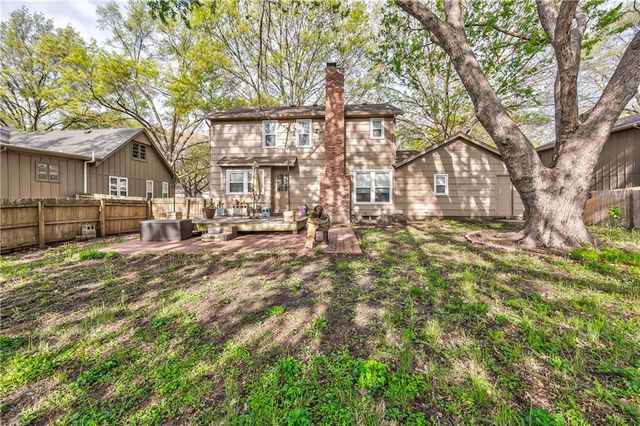 404 S Winterbrooke Drive, Olathe, KS 66062