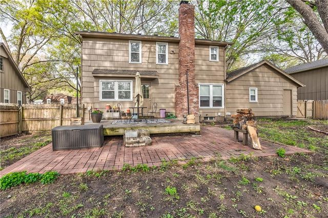 404 S Winterbrooke Drive, Olathe, KS 66062