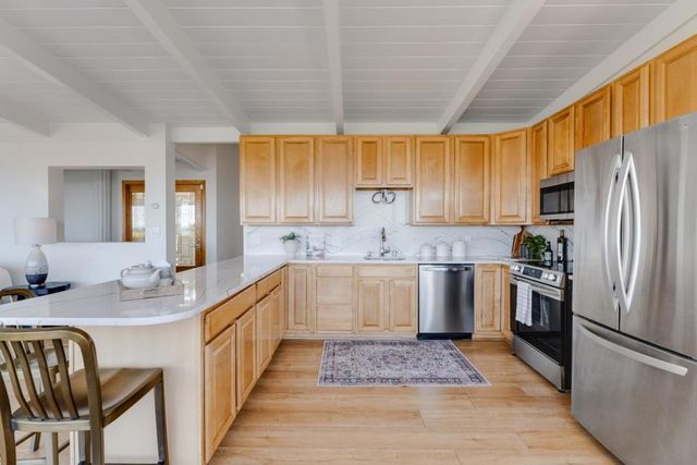 220 Shoreview Drive, Aptos, CA 95003