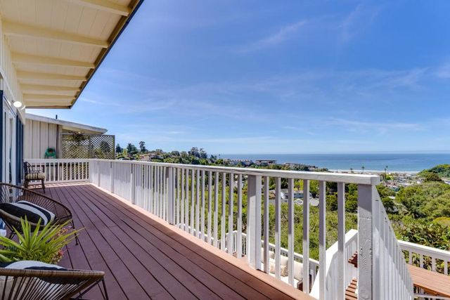 220 Shoreview Drive, Aptos, CA 95003