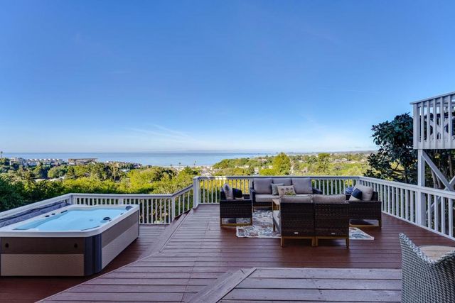 220 Shoreview Drive, Aptos, CA 95003