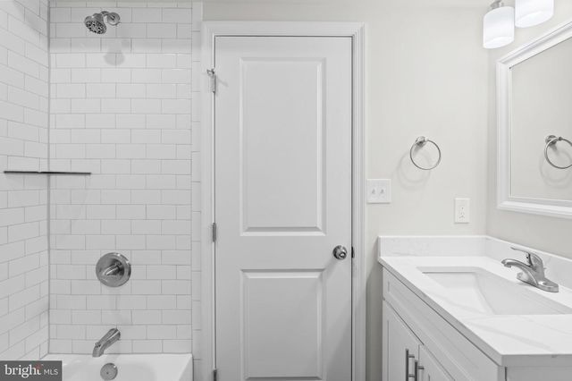 2103 MCCULLOH ST, Baltimore, MD 21217