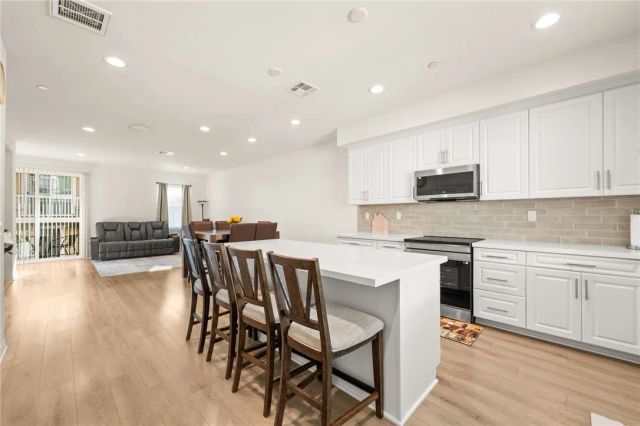 8633 Amherst Street, Santee, CA 92071