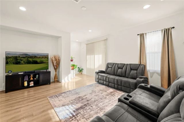 8633 Amherst Street, Santee, CA 92071