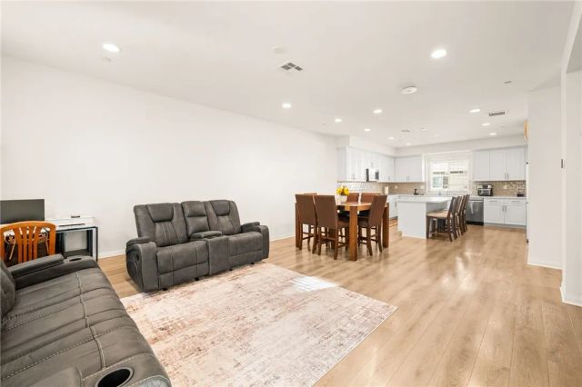 8633 Amherst Street, Santee, CA 92071