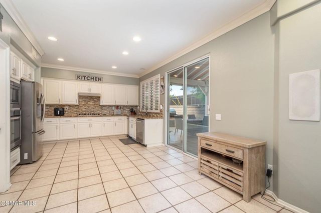 1014 Borden Avenue, Simi Valley, CA 93065