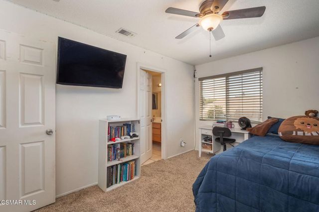 1014 Borden Avenue, Simi Valley, CA 93065