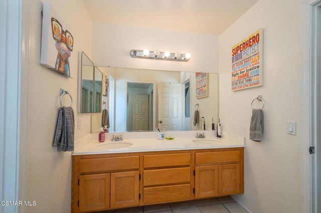 1014 Borden Avenue, Simi Valley, CA 93065