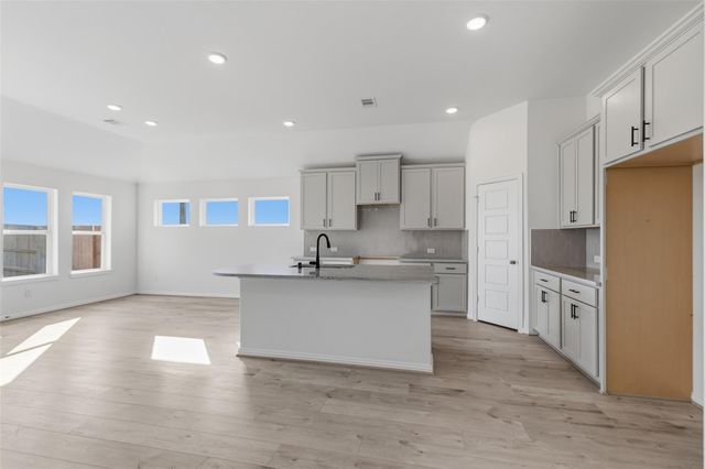 2818 Ruby Laurel Drive, Iowa Colony, TX 77583