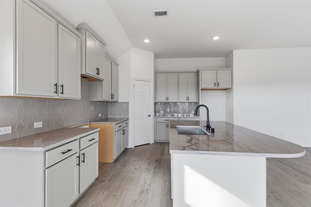 2818 Ruby Laurel Drive, Iowa Colony, TX 77583