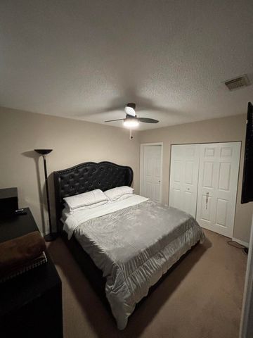 4915 Pinemore Lane, Lake Worth, FL 33463