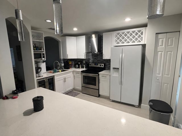4915 Pinemore Lane, Lake Worth, FL 33463