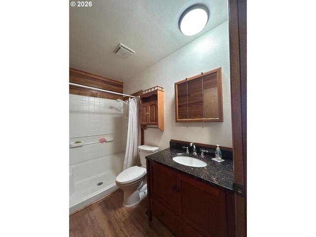 238 DAWSON St, Halfway, OR 97834