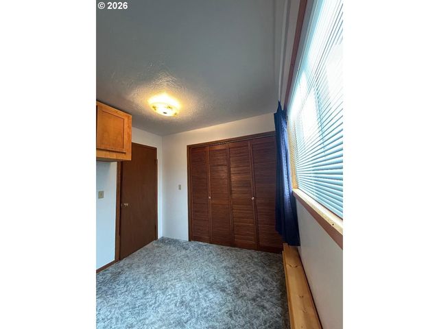 238 DAWSON St, Halfway, OR 97834