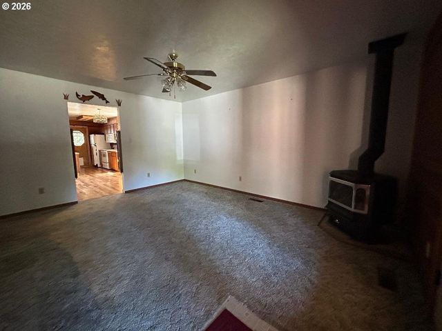 238 DAWSON St, Halfway, OR 97834