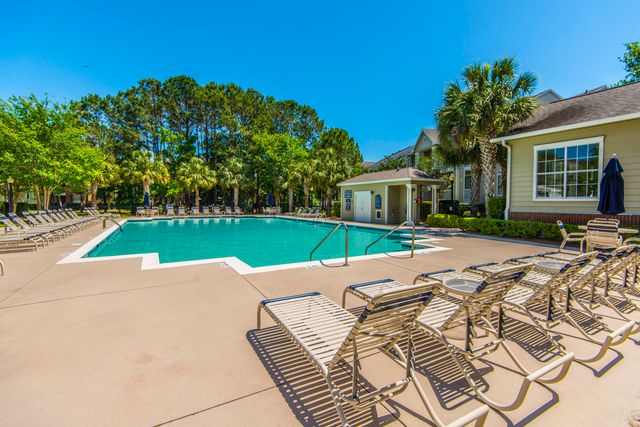 1600 Long Grove Unit 825, Mount Pleasant, SC 29464