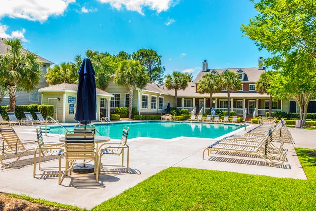 1600 Long Grove Unit 825, Mount Pleasant, SC 29464
