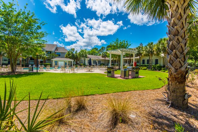 1600 Long Grove Unit 825, Mount Pleasant, SC 29464