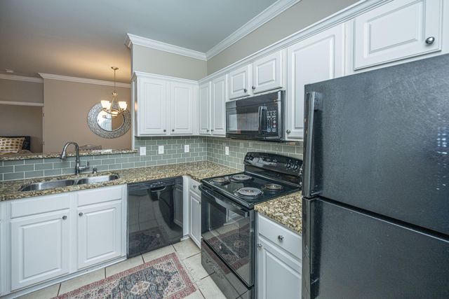 1600 Long Grove Unit 825, Mount Pleasant, SC 29464