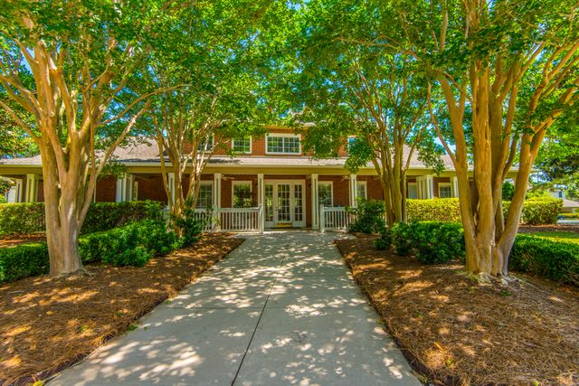 1600 Long Grove Unit 825, Mount Pleasant, SC 29464