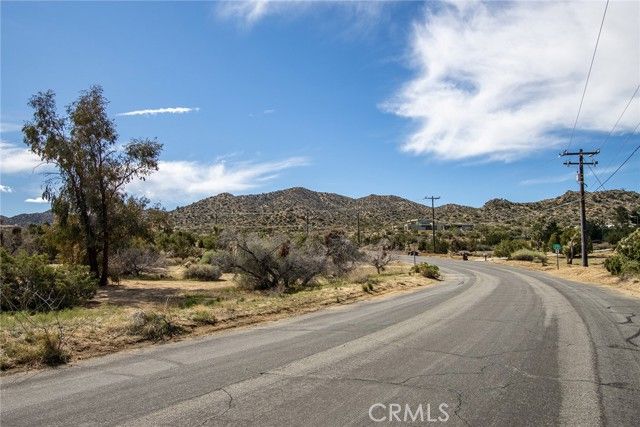 9486 Carmelita Circle, Yucca Valley, CA 92284