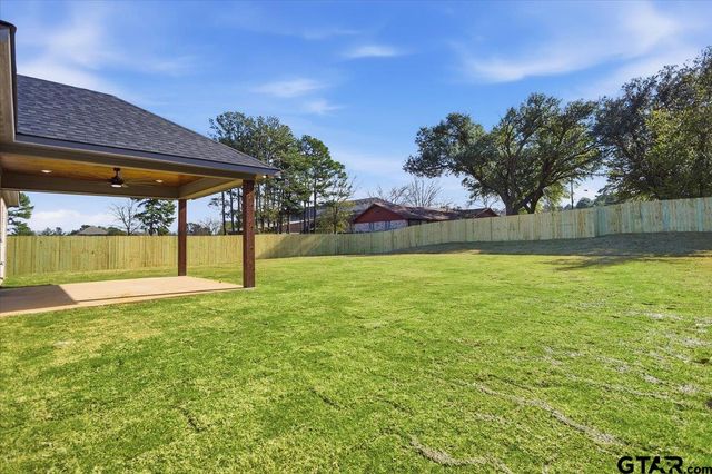 524 W 32nd St, Tyler, TX 75702