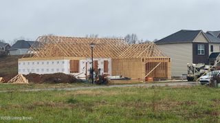 424 Lambrusco Way, Vine Grove, KY 40175