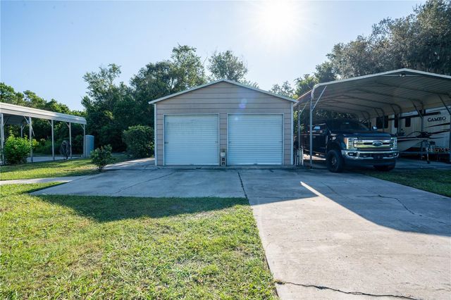 2124 FOX RUN LANE, Lake Wales, FL 33898