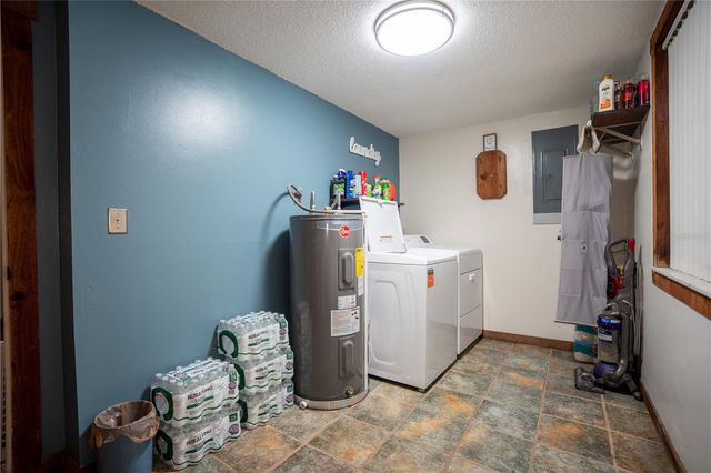 2124 FOX RUN LANE, Lake Wales, FL 33898